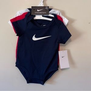 Infant Nike Onsie Pack